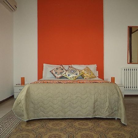 Locami Palermo Centro Rooms Bagian luar foto