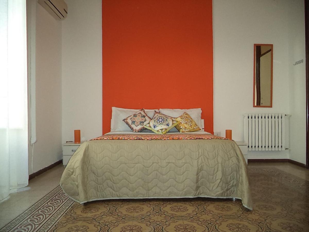 Locami Palermo Centro Rooms Bagian luar foto